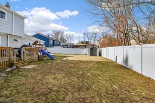 21 Beacon Rd, Hopatcong, NJ 07843 - Photo 25