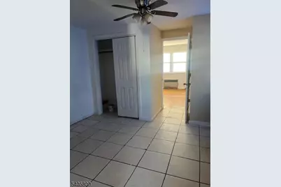 279 New York Ave, Newark, NJ 07105 - Photo 3