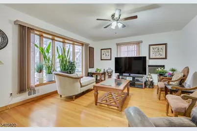 26 Goodwill Pl, Metuchen, NJ 08840 - Photo 9