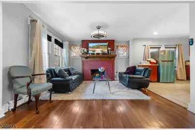 130 Renner Ave, Newark, NJ 07112 - Photo 3