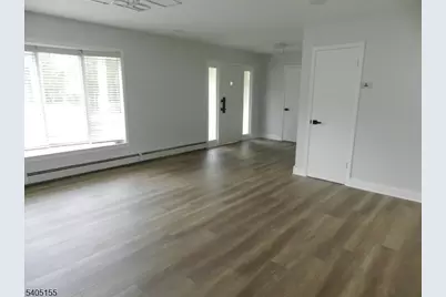 6 Crestwood Rd, Long Hill Township, NJ 07933 - Photo 5