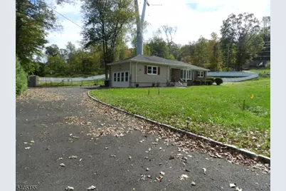 6 Crestwood Rd, Long Hill Township, NJ 07933 - Photo 13