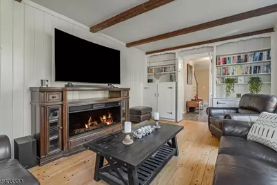 1028 Califon Cokesbury Rd, Tewksbury Township, NJ 08833 - Photo 17