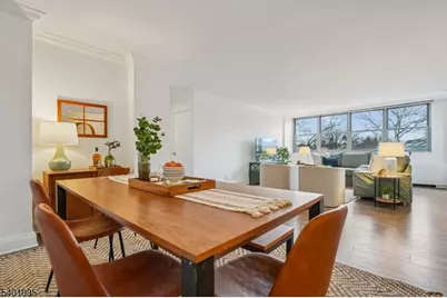 530 Valley Rd #3A, Montclair, NJ 07043 - Photo 3