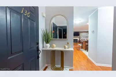 136 Mountainside Dr, Pompton Lakes, NJ 07442 - Photo 5