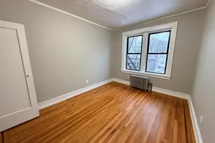 17 Elwood Pl Apt, Newark, NJ 07104 - Photo 1
