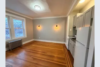 17 Elwood Pl Apt #404, Newark, NJ 07104 - Photo 9