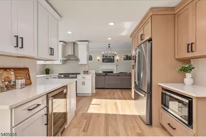 1248 Sunnyfield Ln, Scotch Plains Township, NJ 07076 - Photo 7