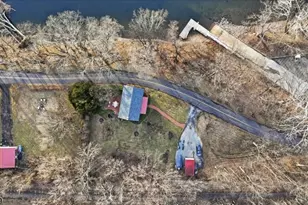 17 Old River Rd, Holland Township, NJ 08848 - Photo 33