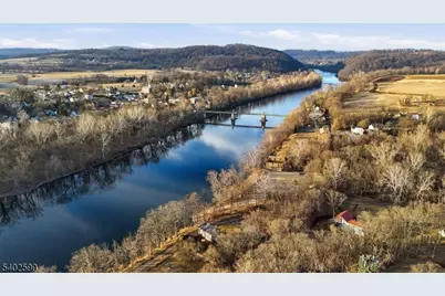 17 Old River Rd, Holland Township, NJ 08848 - Photo 31