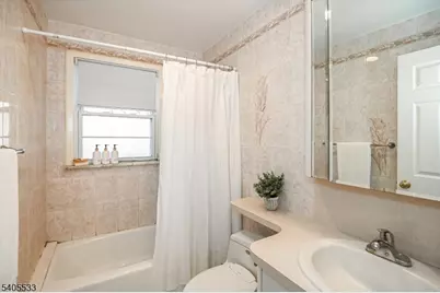 25-18 High St, Fair Lawn, NJ 07410 - Photo 23