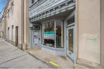 16 Tony Galento Plz, Orange, NJ 07050 - Photo 3