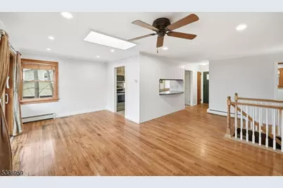 19 Windy Bush Ln, Sparta Township, NJ 07871 - Photo 17