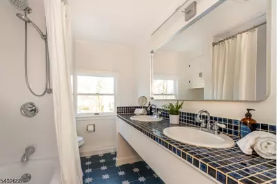 47 Oakland Rd, Maplewood, NJ 07040 - Photo 25