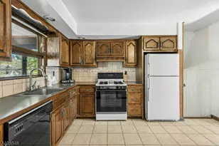 294 Mountain Ave, Springfield, NJ 07081 - Photo 9