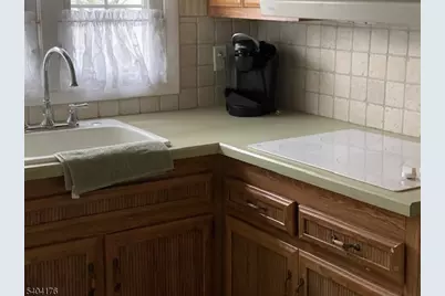 339 Boyle Ave, Totowa, NJ 07512 - Photo 5