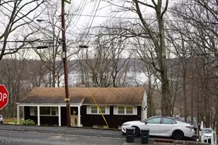 699 Lillian Rd, Mount Arlington, NJ 07850 - Photo 7