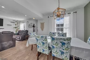 82 Almond Dr, Franklin Township, NJ 08873 - Photo 7