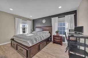 82 Almond Dr, Franklin Township, NJ 08873 - Photo 21