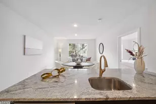 227 N Walnut St, East Orange, NJ 07017 - Photo 7