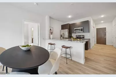 227 N Walnut St #117, East Orange, NJ 07017 - Photo 5