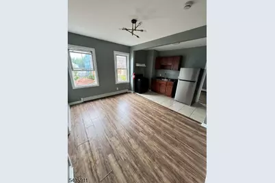 377 S 10th St #2, Newark, NJ 07103 - Photo 3