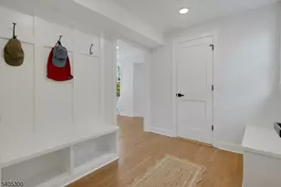 30 Edgecliff Rd, Montclair, NJ 07043 - Photo 19