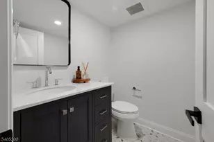 30 Edgecliff Rd, Montclair, NJ 07043 - Photo 35