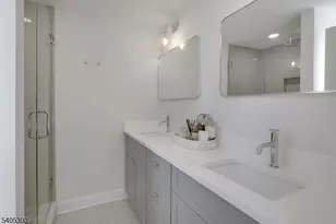 30 Edgecliff Rd, Montclair, NJ 07043 - Photo 23