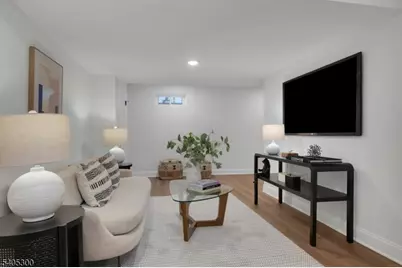 30 Edgecliff Rd, Montclair, NJ 07043 - Photo 31