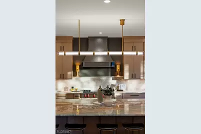 2 E Hartshorn Dr, Millburn, NJ 07078 - Photo 9