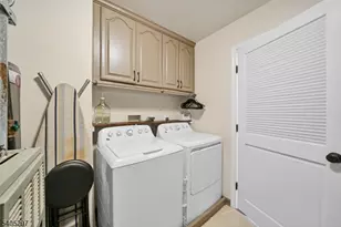 654 Honeybrook Cir, Lopatcong Township, NJ 08886 - Photo 9