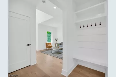 25 Wardell Rd, Livingston, NJ 07039 - Photo 9