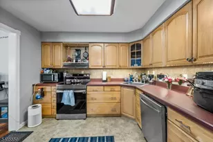 69 Farm Rd, Hillsborough Township, NJ 08844 - Photo 15