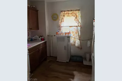 669 Scotland Rd #2, Orange, NJ 07050 - Photo 5