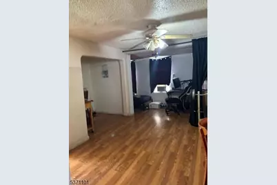 669 Scotland Rd #2, Orange, NJ 07050 - Photo 3