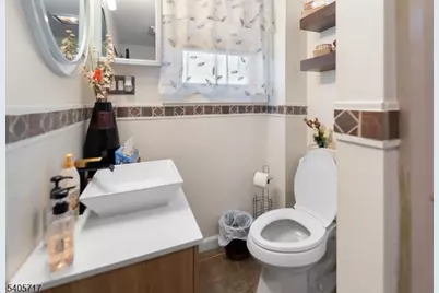 277 Newark Ave, Union Township, NJ 07083 - Photo 17