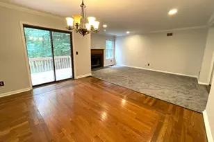 317 Jamestown Ct, Raritan Township, NJ 08822 - Photo 13