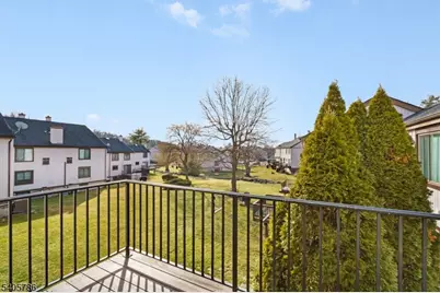 16298 Dell Pl, Stanhope, NJ 07874 - Photo 5