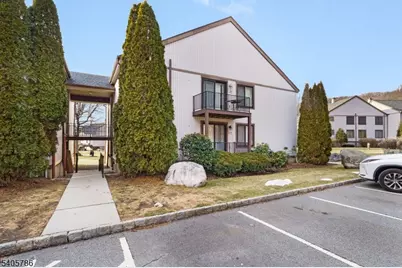 16298 Dell Pl, Stanhope, NJ 07874 - Photo 15