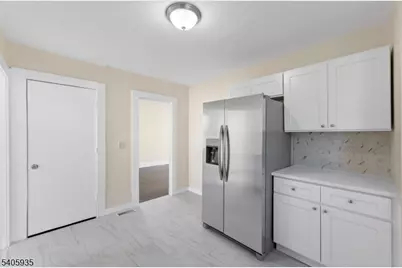 113 Columbia Ave, Newark, NJ 07106 - Photo 11