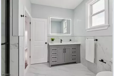 239 Suttons Ln, Edison, NJ 08817 - Photo 29