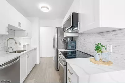 307 Prospect Ave #17D, Hackensack, NJ 07601 - Photo 5