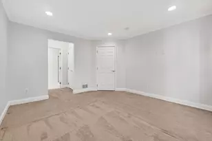 124 Barclay Dr, Nutley, NJ 07110 - Photo 21