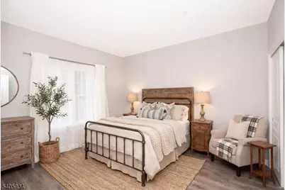 8 Maple Cres Unit 12, Vernon Twp., NJ 07462 - Photo 7