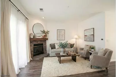 8 Maple Cres Unit 12, Vernon Twp., NJ 07462 - Photo 3