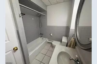 146 Sayre, Elizabeth, NJ 07208 - Photo 17