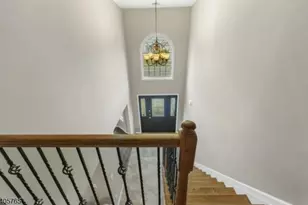 431 Raritan Rd, Linden, NJ 07036 - Photo 17