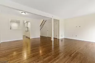 21 Eton Ct, Bedminster Township, NJ 07921 - Photo 11