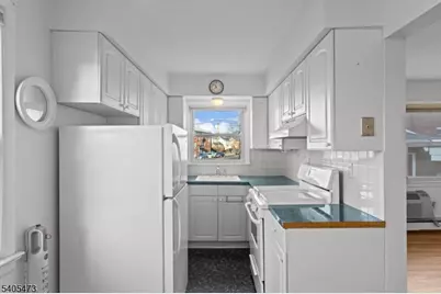 476 Joralemon Street #A-4, Belleville Twp., NJ 07109 - Photo 9